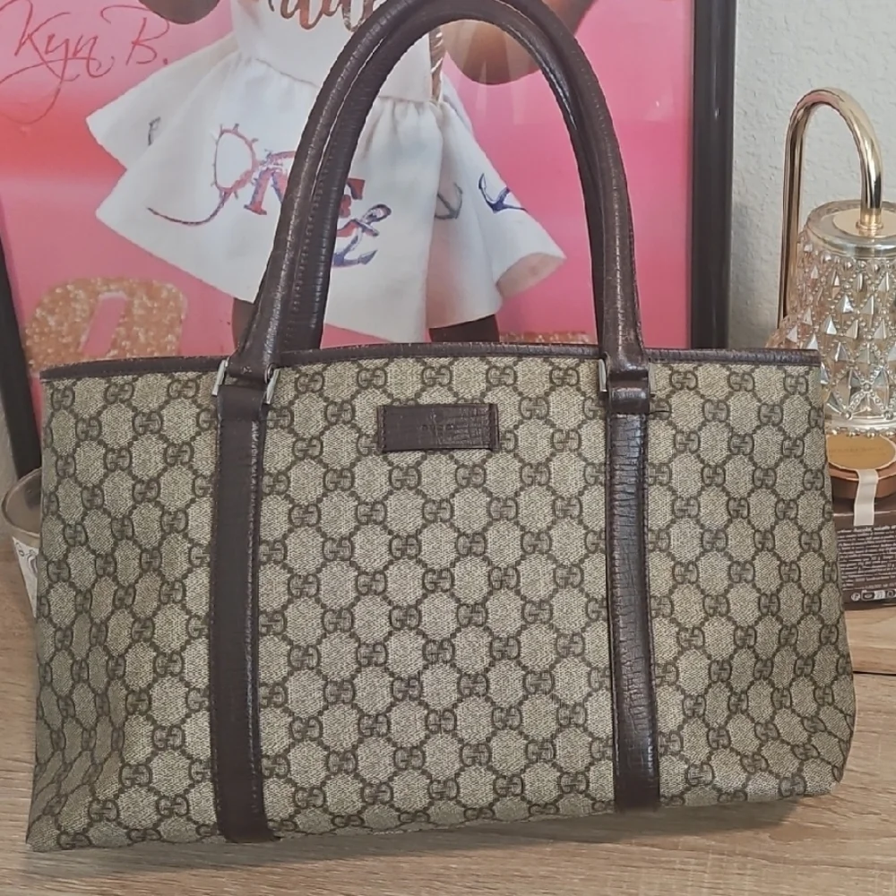 Gucci Beige/Brown Canvas Tote 15x9in - Picture 1 of 16
